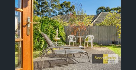 Quiet 1-bedroom unit **UTILITIES INCLUSIVE** - Photo 4