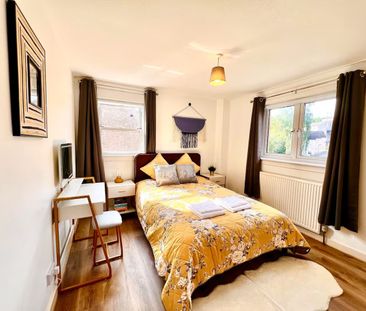 1 Bed Flat, Robertson's Count, EH8 - Photo 6