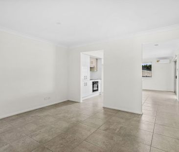 1/75 Parkes Road, - Photo 1