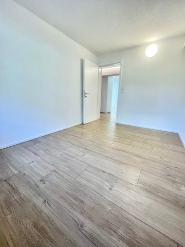 TOP MODERNE 3.5 ZIMMER WOHNUNG ZENTRAL IN EMMENBRÜCKE - Foto 3