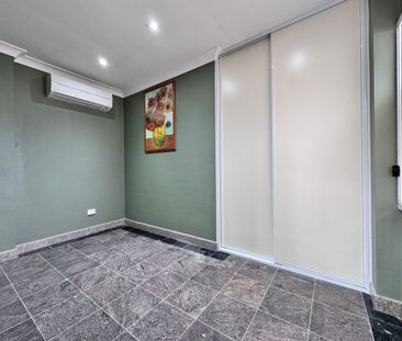 Low Rent at High Quality Lifestyle in Kellyville - Photo 3