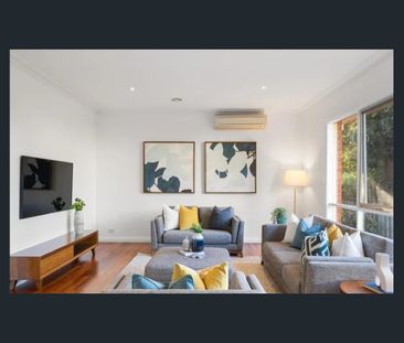 Spacious and Comfortable Home in BHS Zone - Photo 2