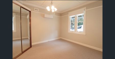 Light-Filled Three-Bedroom Home Close to All Amenities - Photo 2