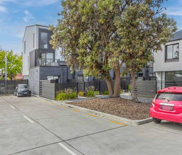 Walk to The City - Photo 5