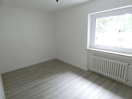 *Hier ist genügend Platz ! 4-Zimmer-Wohnung komplett modernisiert* - Photo 5