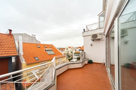 3 Bedroom Duplex Apartment in the Center of Cascais - Photo 4