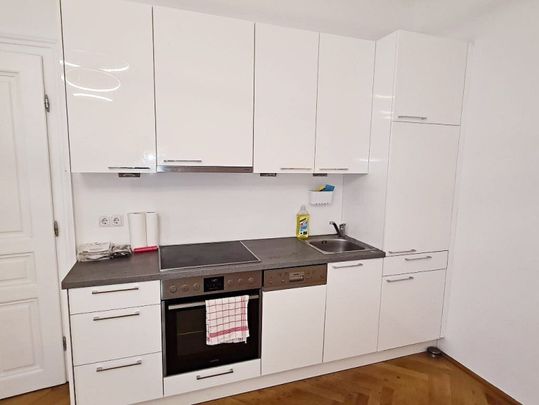 AUGARTEN-NÄHE, 48 m2 Altbau, Wohnküche, 1 Zimmer, Wannenbad, Parketten, 2. Liftstock, Rembrandtstraße - Foto 1