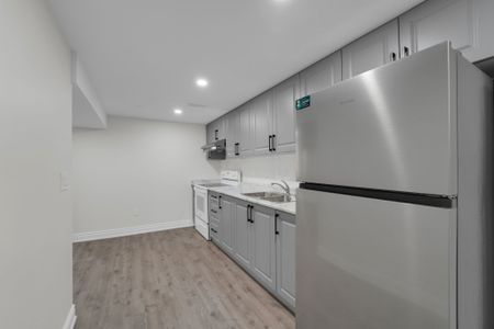 For Lease - 6862 Darcel Avenue Unit# LOWER, Mississauga, Ontario - Photo 3