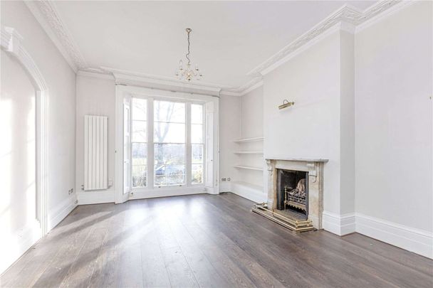 Pembroke Villas, The Green, Richmond, Surrey, TW9 1QF - Photo 1