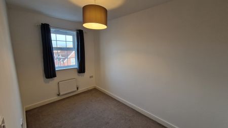 4 bed town house to rent in Roys place, Bathpool - Photo 4