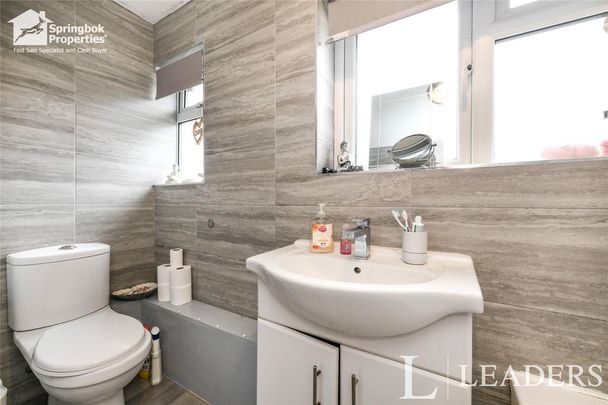 3 bedroom terraced house to rent - Photo 1