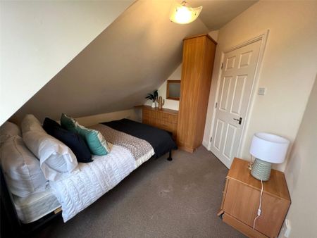 1 Bedroom Flat / Apartment - Thornbury Avenue, Southampton - Photo 2