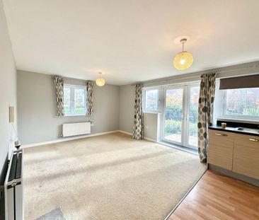 2 bedroom Flat To Let - Photo 1