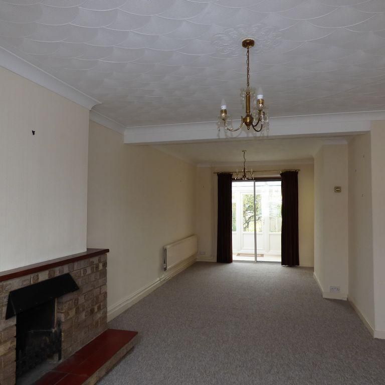 3 bedroom detached house to rent - Photo 1