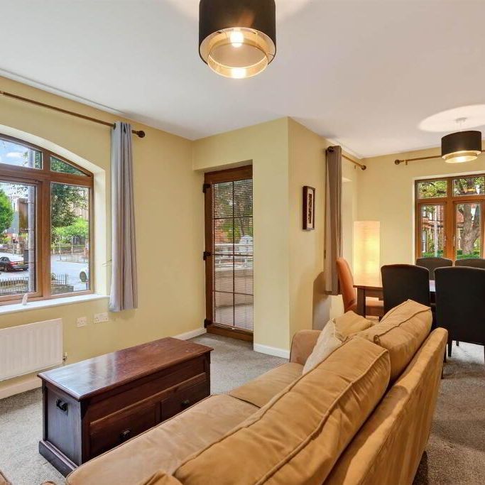2 Apartment, Chancellors Court, 55-57 Malone Road, Belfast, BT9 6SA - Photo 1
