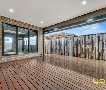 Modern Comfort with Stylish Living - Photo 6