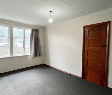 UPPER RICCARTON - THREE BEDROOMS, HEAT PUMP - Photo 3