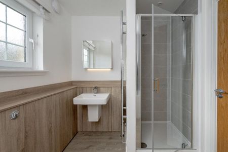 3 bedroom semi-detached house to rent - Photo 4