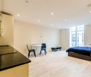 Studio to rent - Photo 2