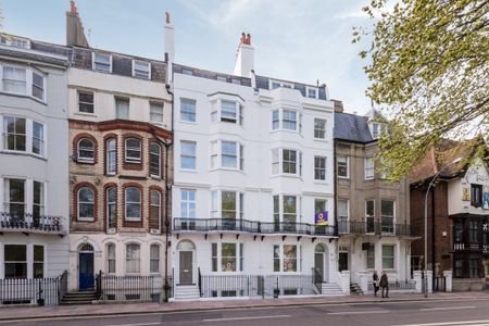 12 Marlborough Place - Photo 5