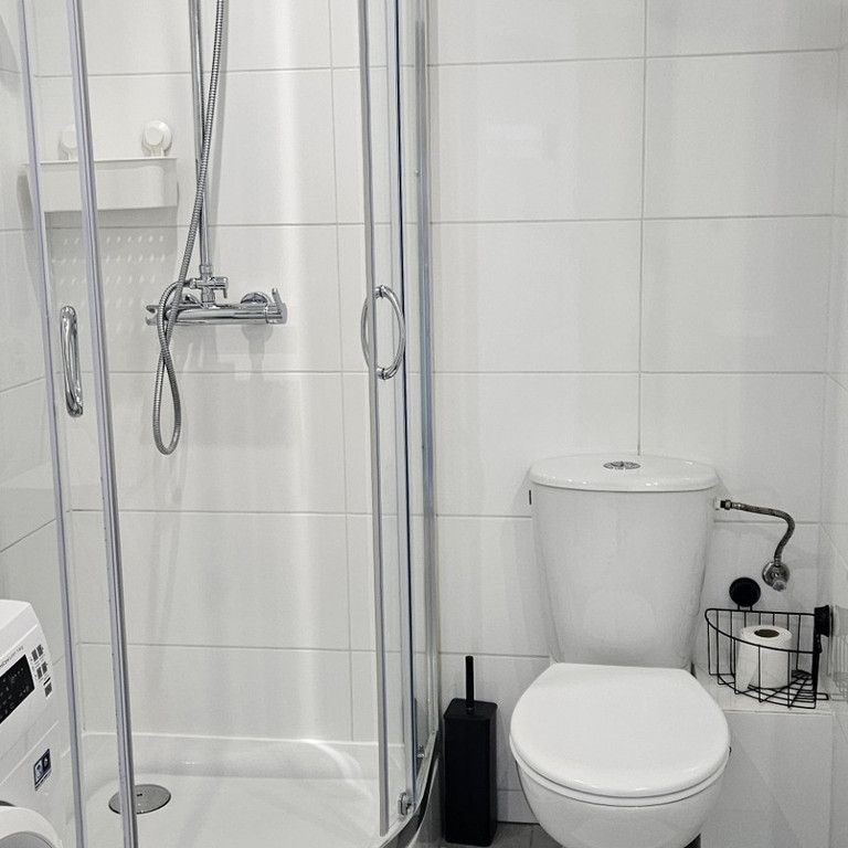 mazowieckie, Warszawa, Ursynów, Kabaty, Aleja Komisji Edukacji Narodowej - Photo 1