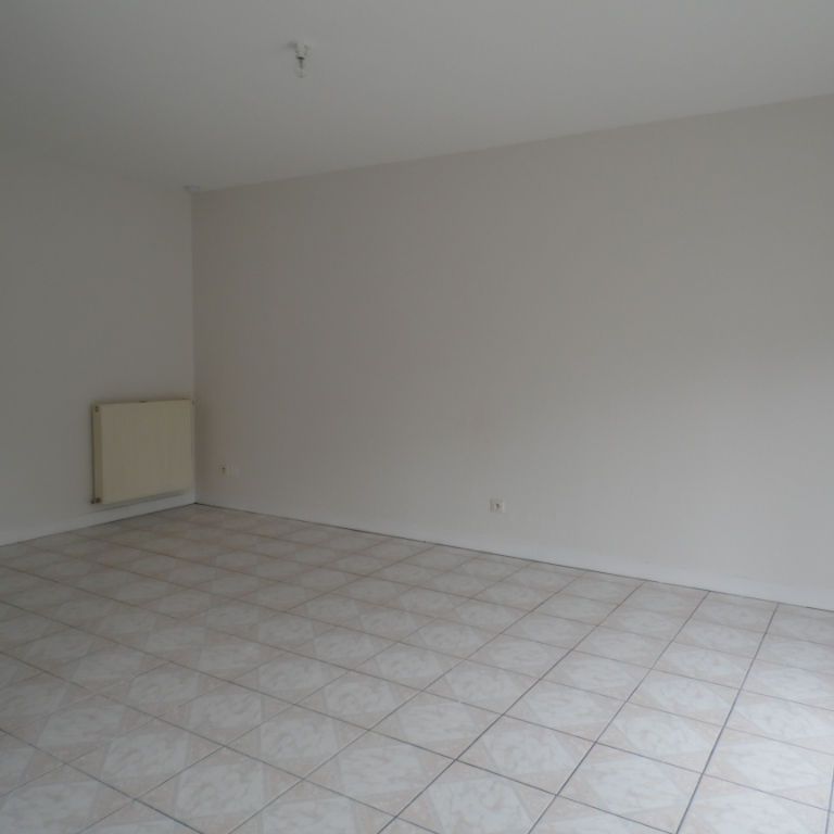 Location Appartement 3 pièces 66m² ST MELAINE SUR AUBANCE 49610 - Photo 1