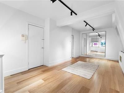 Cadogan Square, SW1X - Photo 4