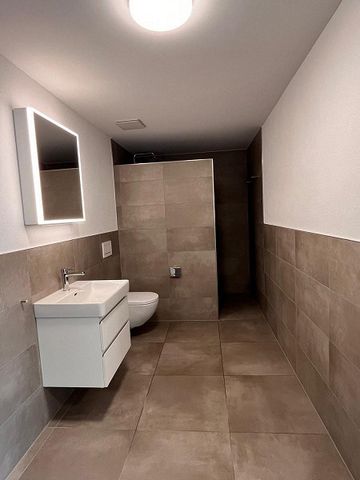 Frisch sanierte 3.5-Zimmerwohnung an zentraler Lage in Lyss - Photo 5