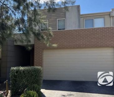 “SPACIOUS MODERN LIVING” - Photo 5