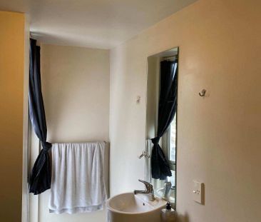 Furnished Two-Bedroom Apartment - The Quadrant Hotel - Photo 6