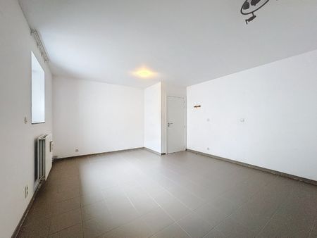 Ruim Appartement met Uitstekende Bereikbaarheid - Photo 2