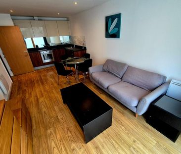 1 Bed Flat, Schrier Ropeworks, IG11 - Photo 5