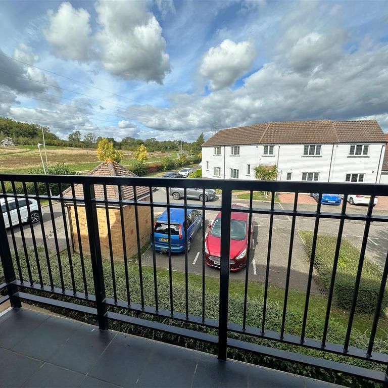 2 bedroom house to rent - Photo 1