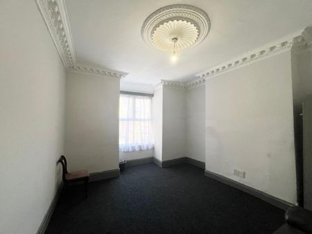 6 bedroom townhouse to rent - Photo 5