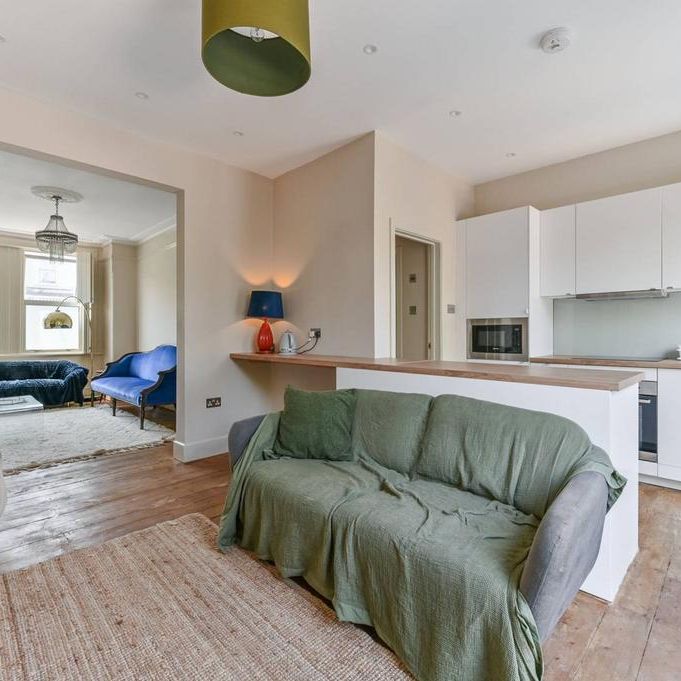 4 bedroom semi-detached house to rent - Photo 1