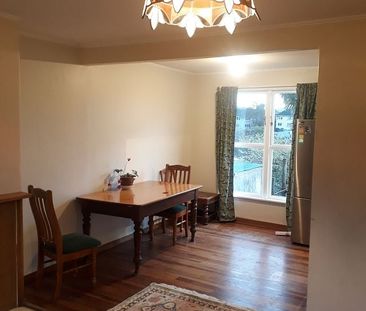 $550pw 3 beds, 2 bath, private, fenced garden - Photo 4