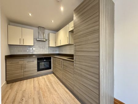 Charminster Road, Bournemouth, - Photo 5