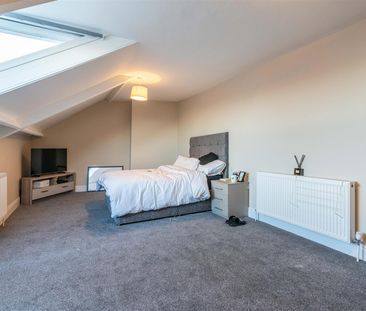 4 bed terraced house to rent in Chillingham Road, Heaton, NE6 - Photo 3