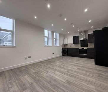 Cyril Crescent, Cardiff, CF24 - Photo 4