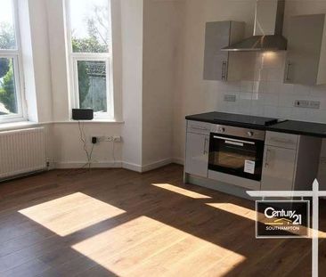 |ref: |, Winchester Road, Southampton, SO16 - Photo 4