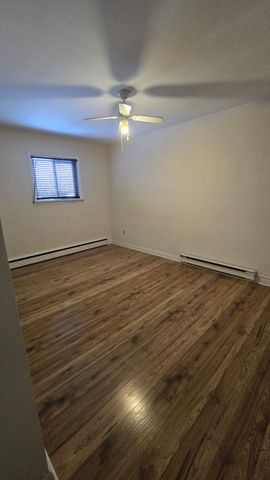 For Lease - 63 Donald Street Unit# 5, Belleville, Ontario - Photo 4