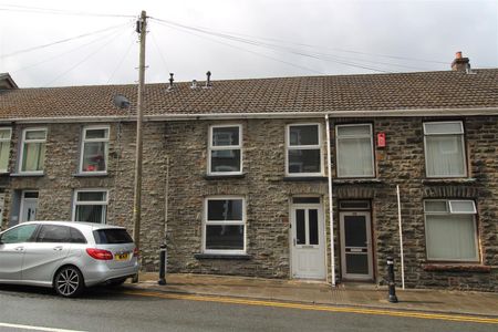 House - Terraced For Rent Tyntyla Road, Pentre - Photo 5