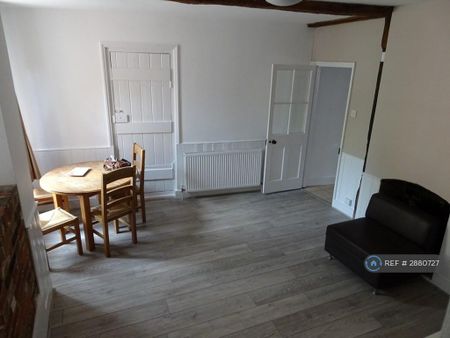 4 bedroom terraced house to rent - Photo 3