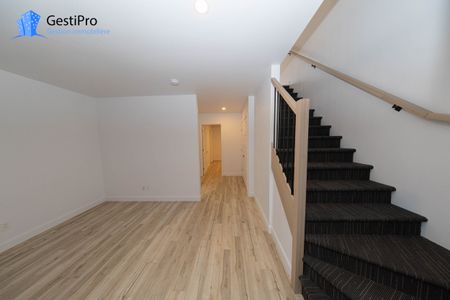 10-24 8e rue / 770-796 1re avenue - Photo 3