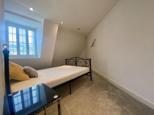 Portland Place - Photo 1