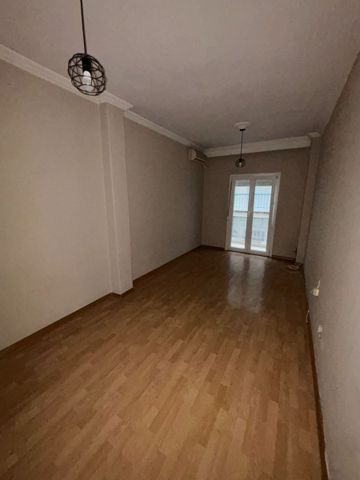 Studio/Γκαρσονιέρα για ενοικίαση Ευζώνων - Πεδίον Άρεως (Φάληρο - Ιπποκράτειο) - Photo 4