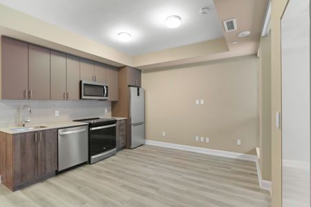 For Lease - 3240 William Coltson Avenue Unit# 205, Oakville, Ontario - Photo 4
