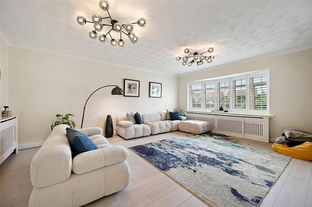 5 bedroom detached house to rent - Photo 1