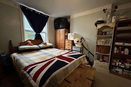 Bridport, DT6 - Photo 3