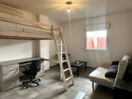 Location Appartement 1 pièce 33m² TOULON 83100 - Photo 2